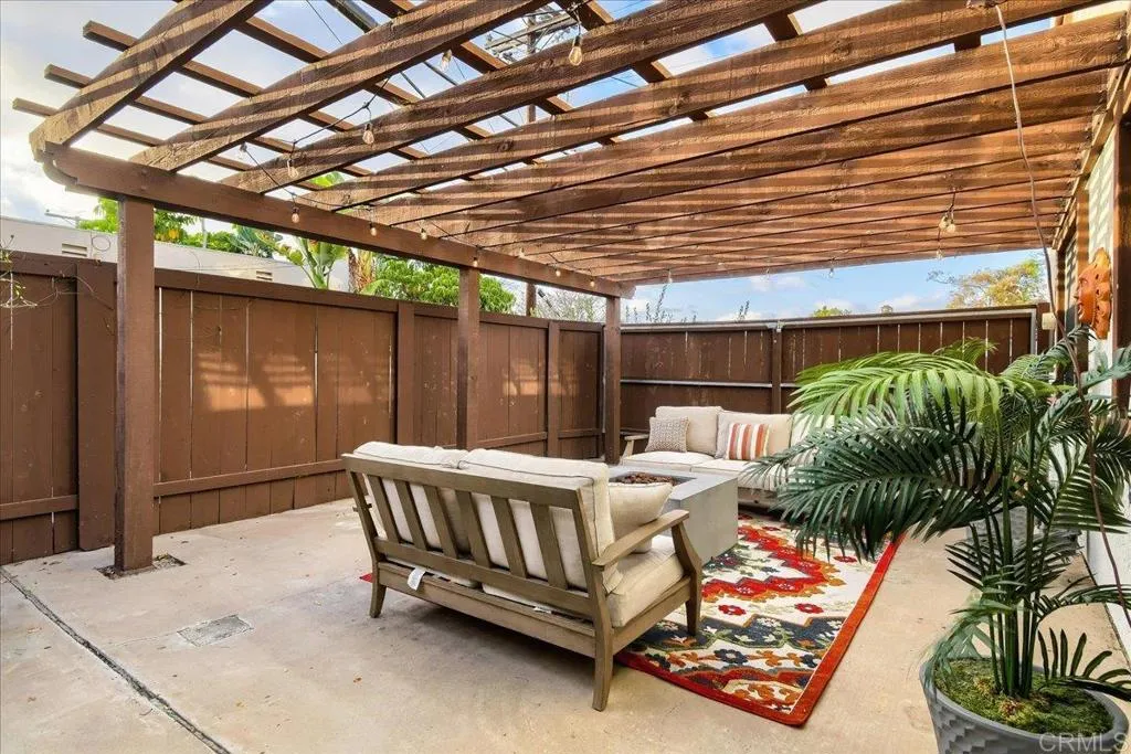 https://cdn.realtyfeed.com/cdn/127/307084776/60245f3aecdb42f3281535c9daa9372a.webp