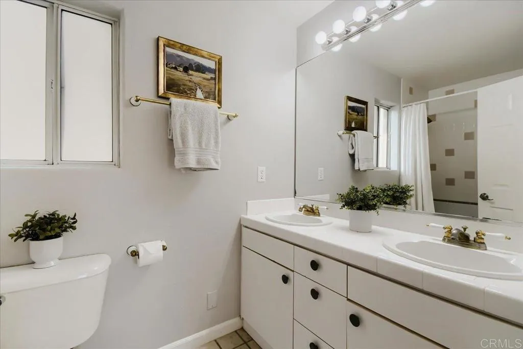 https://cdn.realtyfeed.com/cdn/127/307084776/6eb8870ad3083dd592c2a1c3748a5b3f.webp