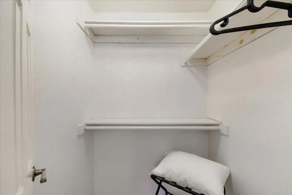 https://cdn.realtyfeed.com/cdn/127/307084776/858fea51479f179aec46d66fd05468f6.webp