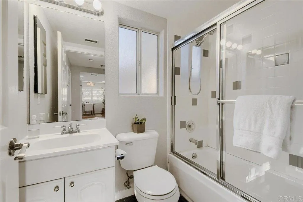 https://cdn.realtyfeed.com/cdn/127/307084776/ec52dafc56c71cf37337f2d5744a0abb.webp