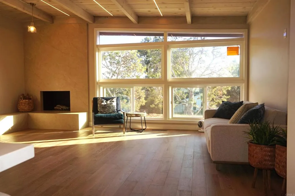 https://cdn.realtyfeed.com/cdn/127/307084816/8bdd47f73ec8ca85632caf6a9d19fffa.webp