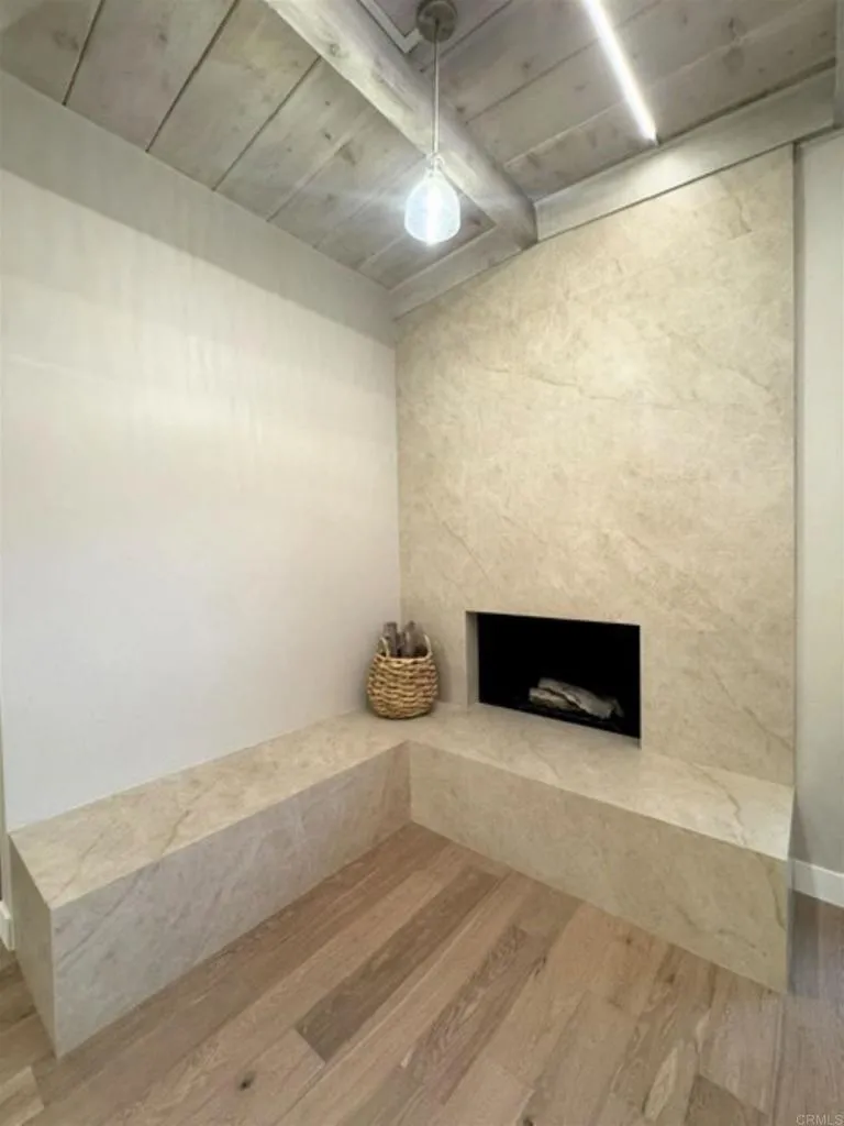 https://cdn.realtyfeed.com/cdn/127/307084816/8e70fbbead384e1fce0606fbeabcaed6.webp
