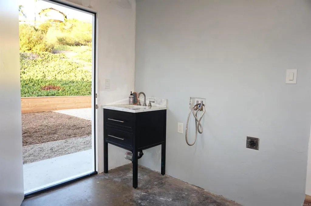 https://cdn.realtyfeed.com/cdn/127/307084816/ab1f9f5a5acf643598f4ccc30771c528.webp