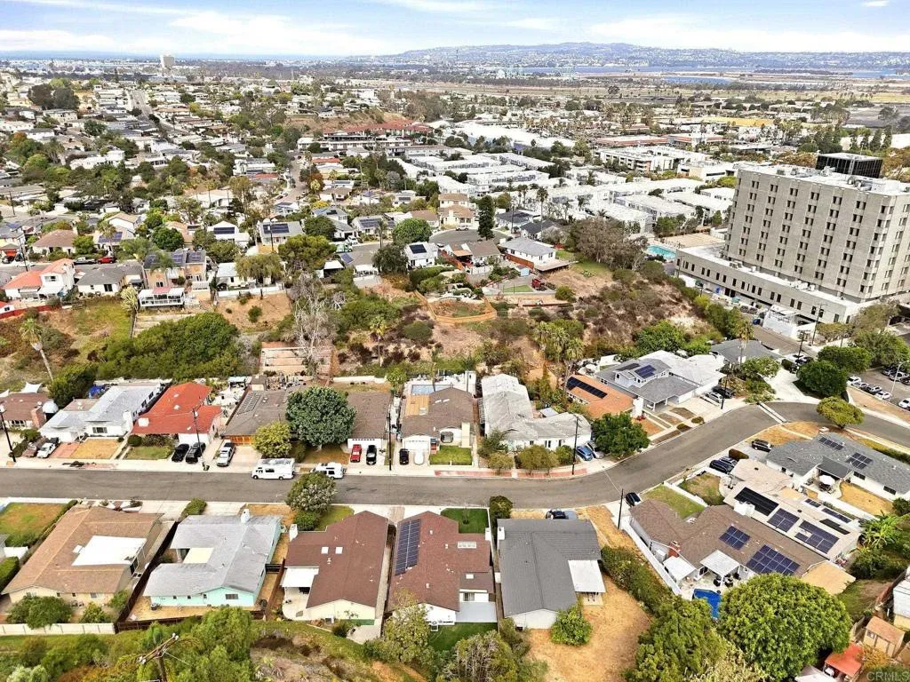 https://cdn.realtyfeed.com/cdn/127/307084833/466f5976efd53814508dae9d6ad0486b.webp