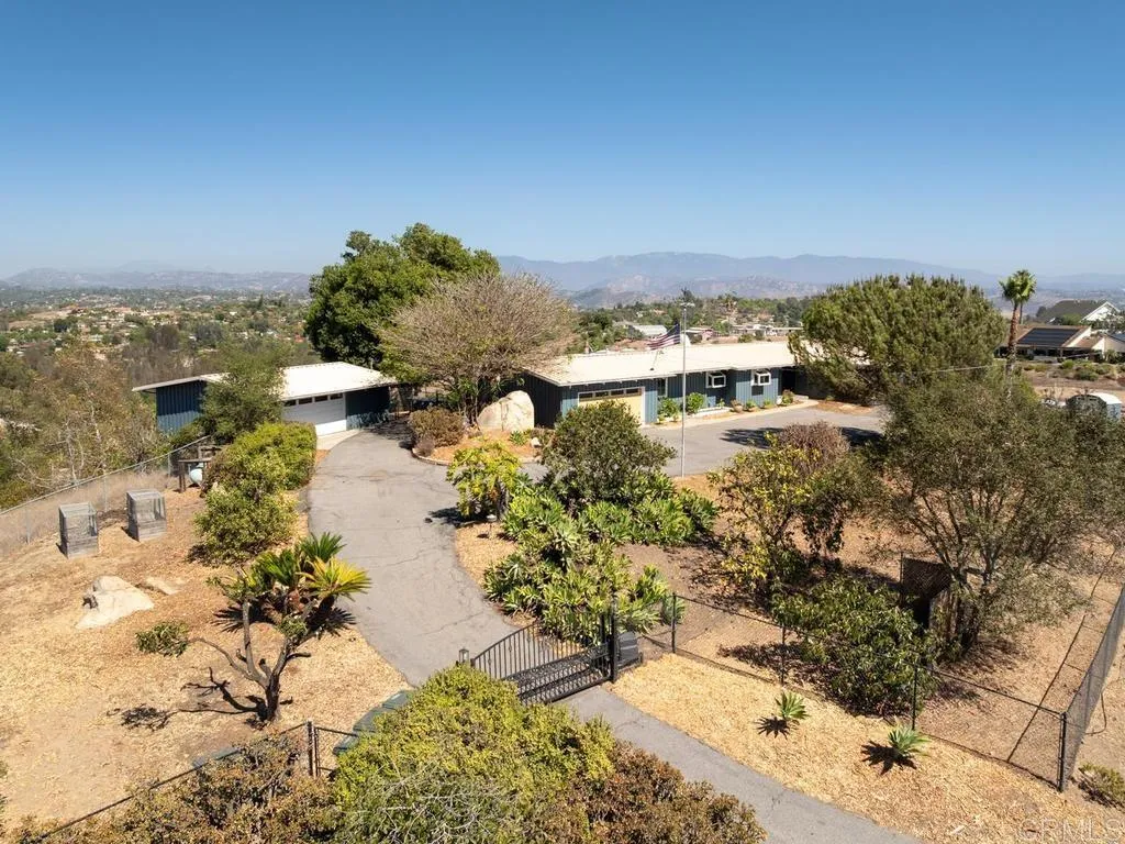 https://cdn.realtyfeed.com/cdn/127/307084931/06fa595701a11267617c14c853011a85.webp