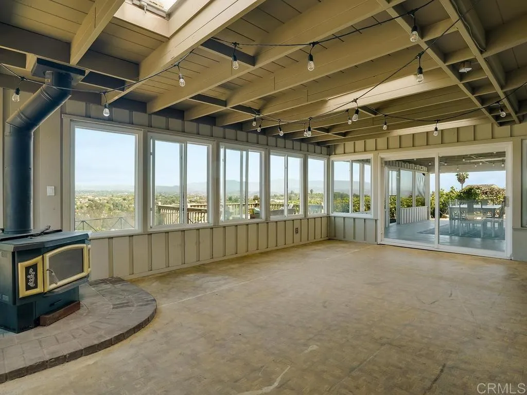 https://cdn.realtyfeed.com/cdn/127/307084931/1eabd794a6b86a32071d0edb11bb610f.webp