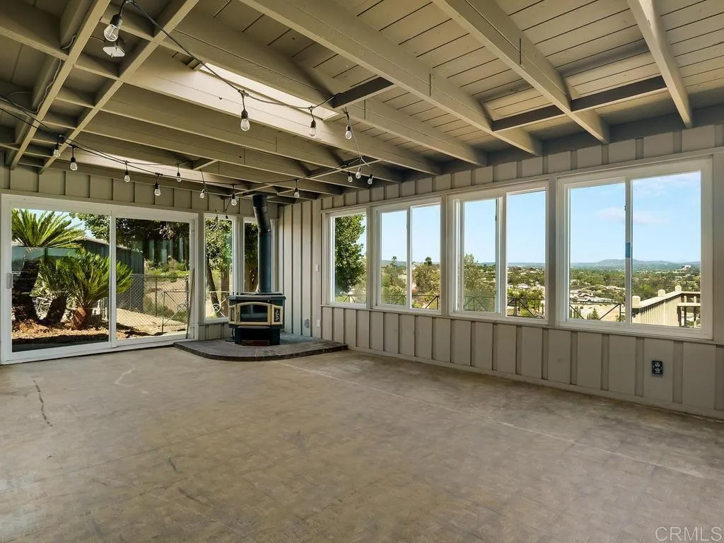 https://cdn.realtyfeed.com/cdn/127/307084931/37a687a9d8b47bb02f265fb0f5842c9e.webp