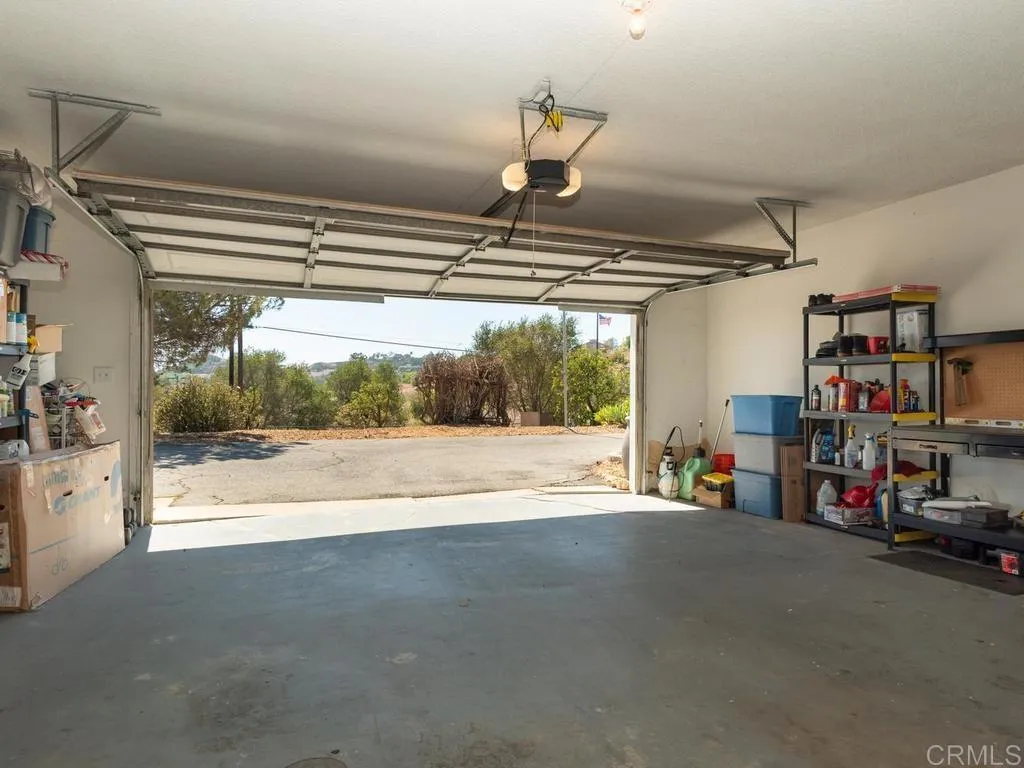 https://cdn.realtyfeed.com/cdn/127/307084931/f1cb1053712ac2d26c3379f086ca8fb5.webp