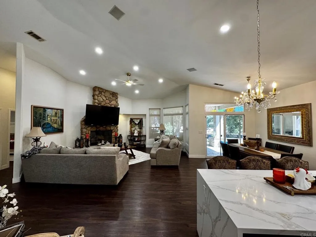 28315 Meadow Glen Way West, Escondido, CA 92026 - Photo 2 of 4, Escondido, CA