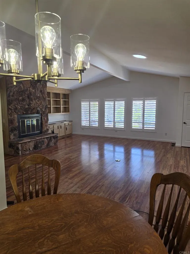 https://cdn.realtyfeed.com/cdn/127/307084948/4489de780a1507a0ac459e37a443f62a.webp