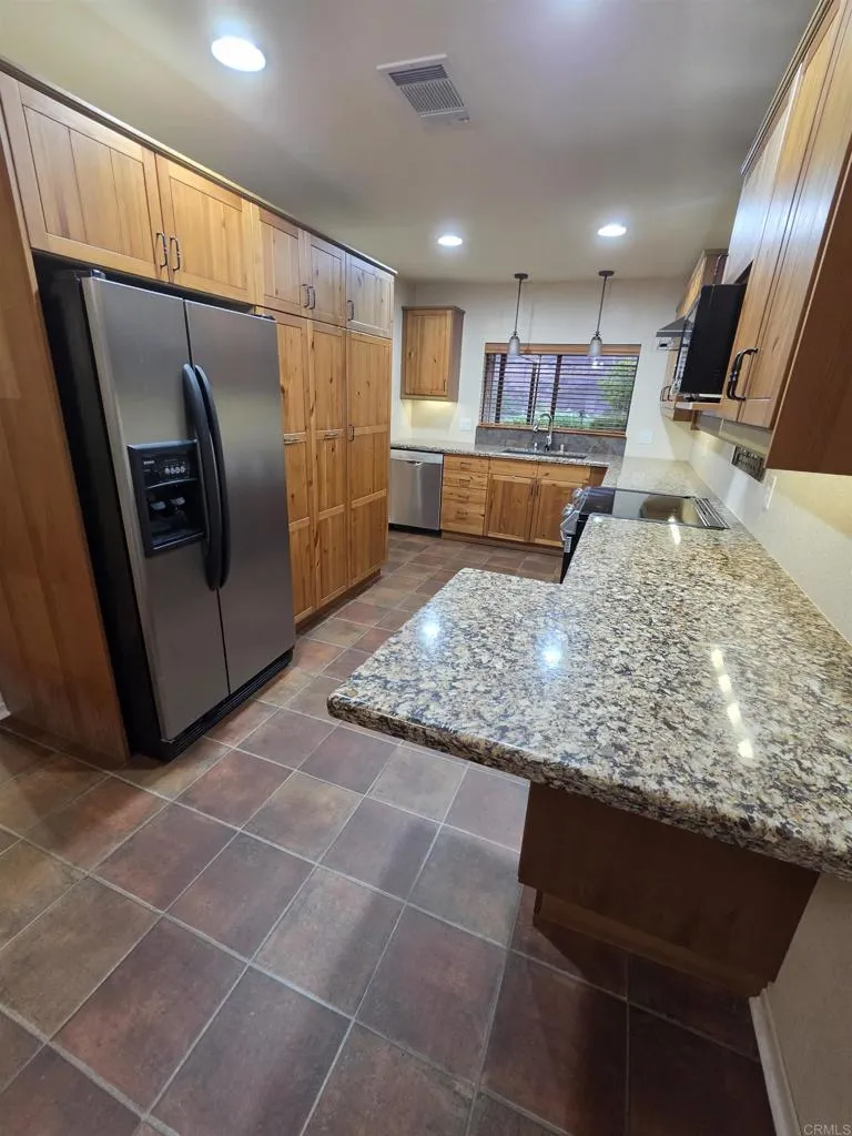 https://cdn.realtyfeed.com/cdn/127/307084948/e840dae979749b8342ab1af0227258fb.webp