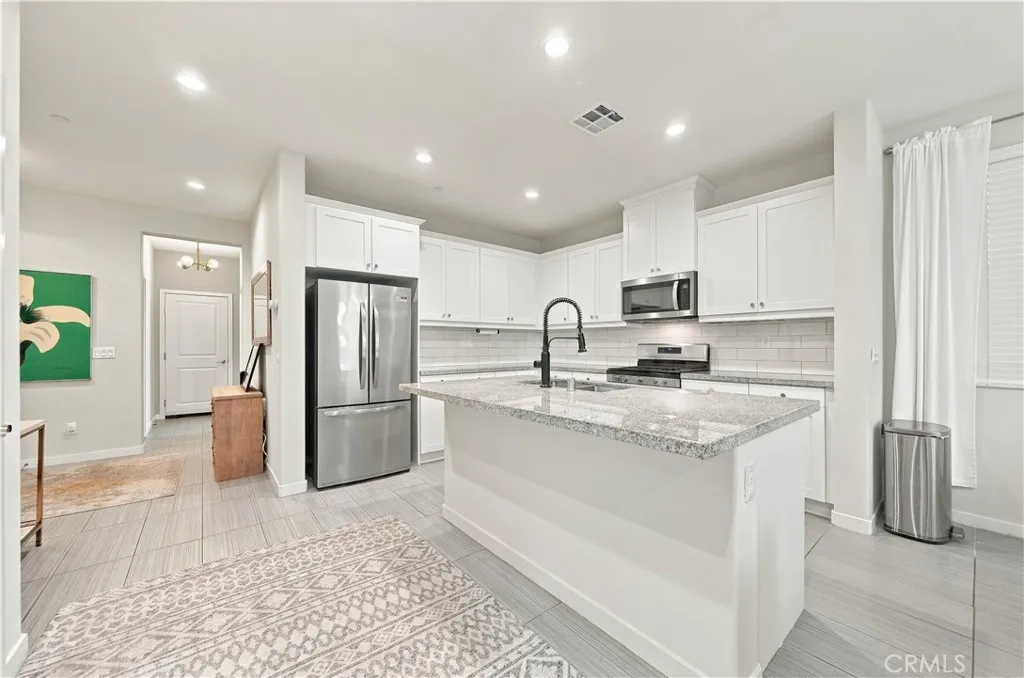 4126 Mission Tree Way, Oceanside, CA 92057 - Photo 5 of 38, Oceanside, CA