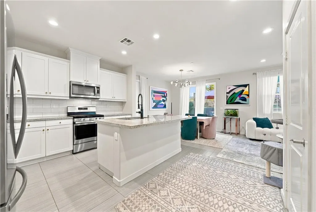 https://cdn.realtyfeed.com/cdn/127/307084980/a510ed858d5e11c567e35af94c8f8af9.webp