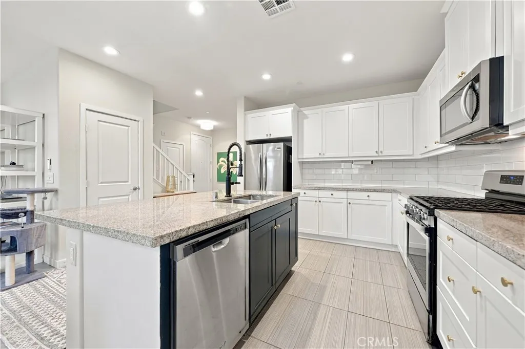 4126 Mission Tree Way, Oceanside, CA 92057 - Photo 4 of 38, Oceanside, CA