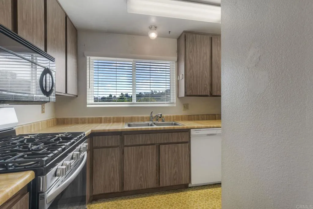 https://cdn.realtyfeed.com/cdn/127/307085041/59e68ccaf7aced02fede4ea38092e70b.webp
