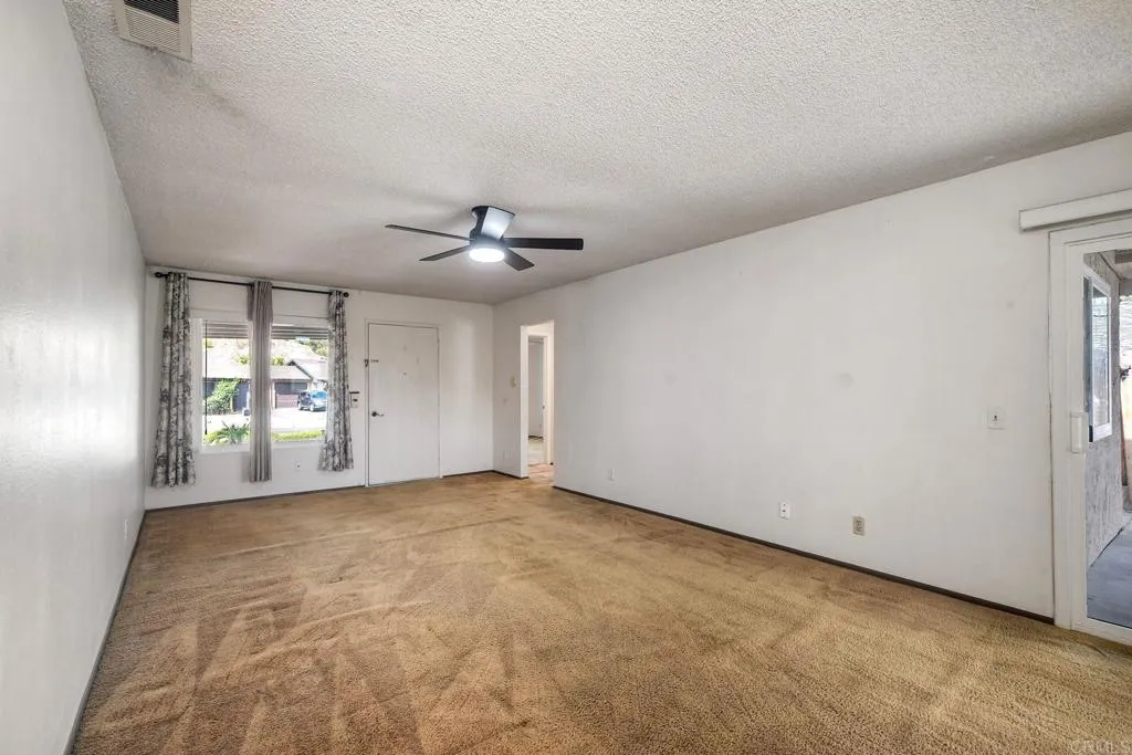 https://cdn.realtyfeed.com/cdn/127/307085041/f888060ec5f547b680ec3cf51a88473a.webp
