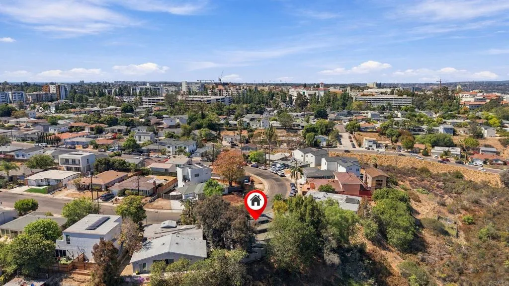 https://cdn.realtyfeed.com/cdn/127/307085061/6e0c3de56aff49e34c1a705d3d79b27e.webp