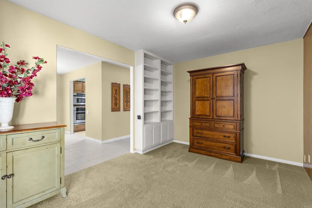 https://cdn.realtyfeed.com/cdn/127/307085105/5c987dace0d54736210d88de09e19566.webp