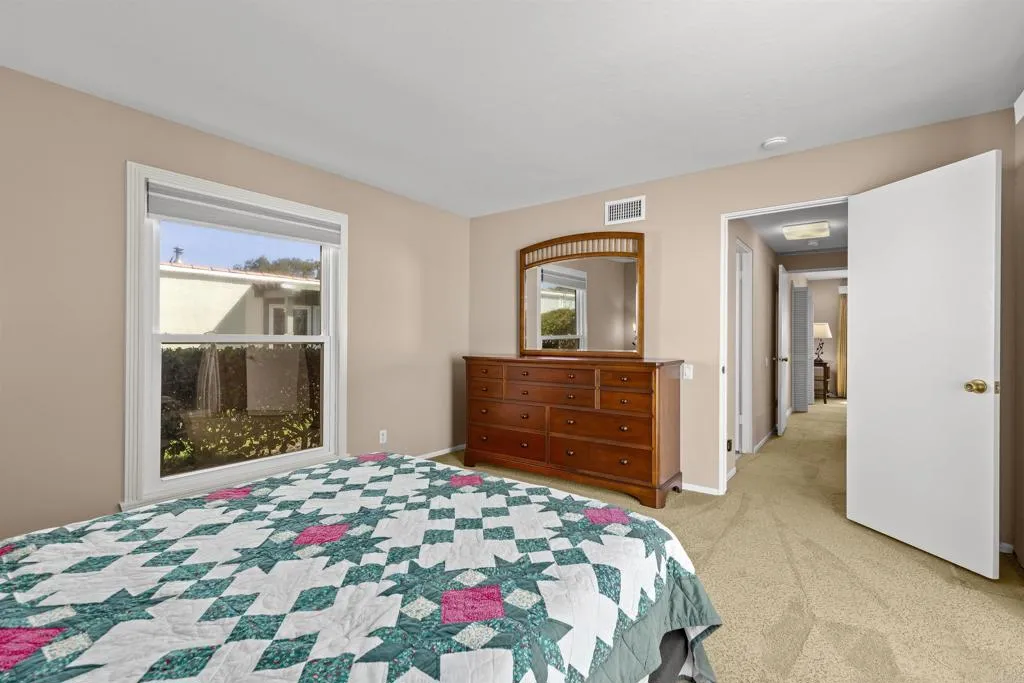 https://cdn.realtyfeed.com/cdn/127/307085105/74619154a71b8b5f3fc699e3bd5135e7.webp