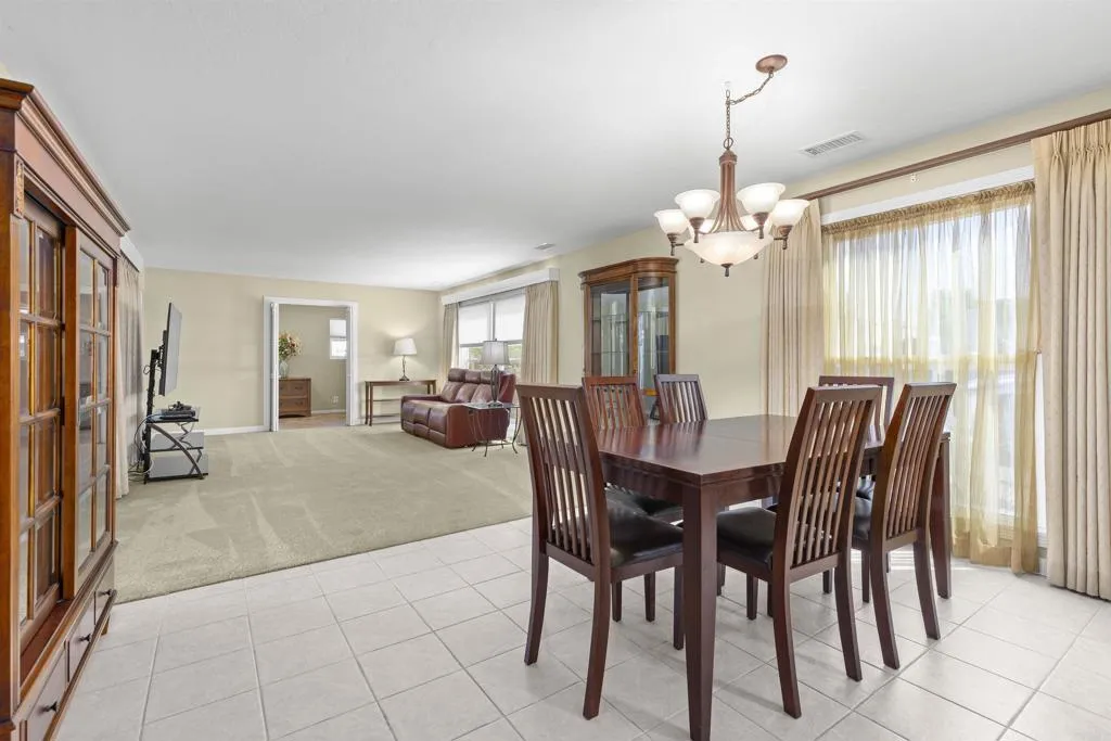 https://cdn.realtyfeed.com/cdn/127/307085105/7966ed501e8922ab089e193ab032a7d2.webp