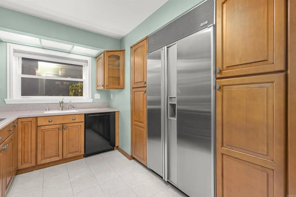 https://cdn.realtyfeed.com/cdn/127/307085105/c74c52409cb45d1c8b7614ba7fa1a65b.webp