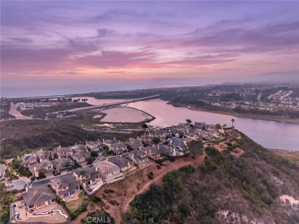 https://cdn.realtyfeed.com/cdn/127/307085141/4941eb4b33856bd86c441f95a3899bf3.webp
