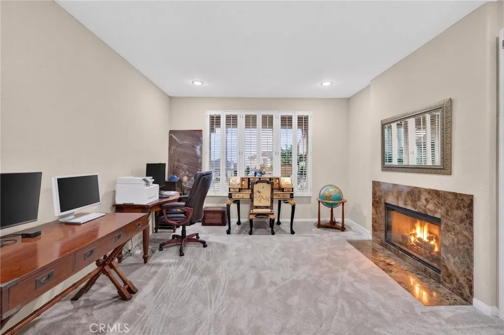 https://cdn.realtyfeed.com/cdn/127/307085141/7f5616aa9b9b329de03ad462e0ca8dcc.webp