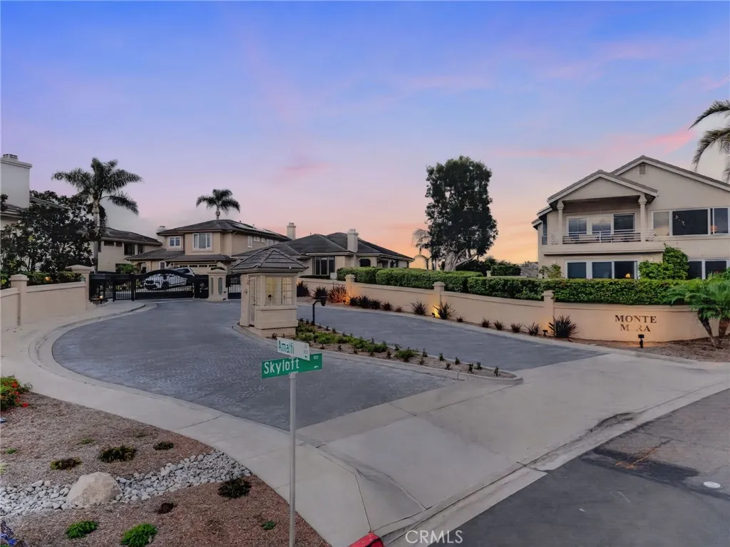 https://cdn.realtyfeed.com/cdn/127/307085141/cfbd91a90dc35acbbe8ed1b0d51d3cb4.webp