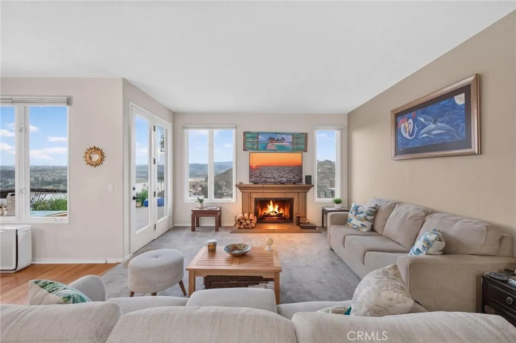 https://cdn.realtyfeed.com/cdn/127/307085141/edf052455d988d689a1d09e8f606b6e9.webp