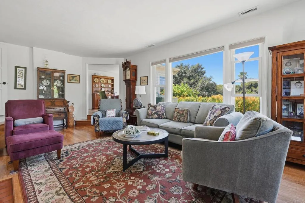 2900 Harris Drive, Vista, CA 92084 - Photo 4 of 30, Vista, CA