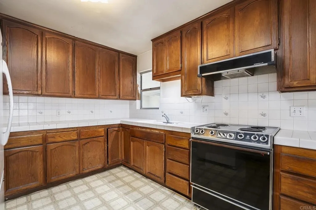 https://cdn.realtyfeed.com/cdn/127/307085169/f633fca737ac9fcd9da58d4d55c7644f.webp