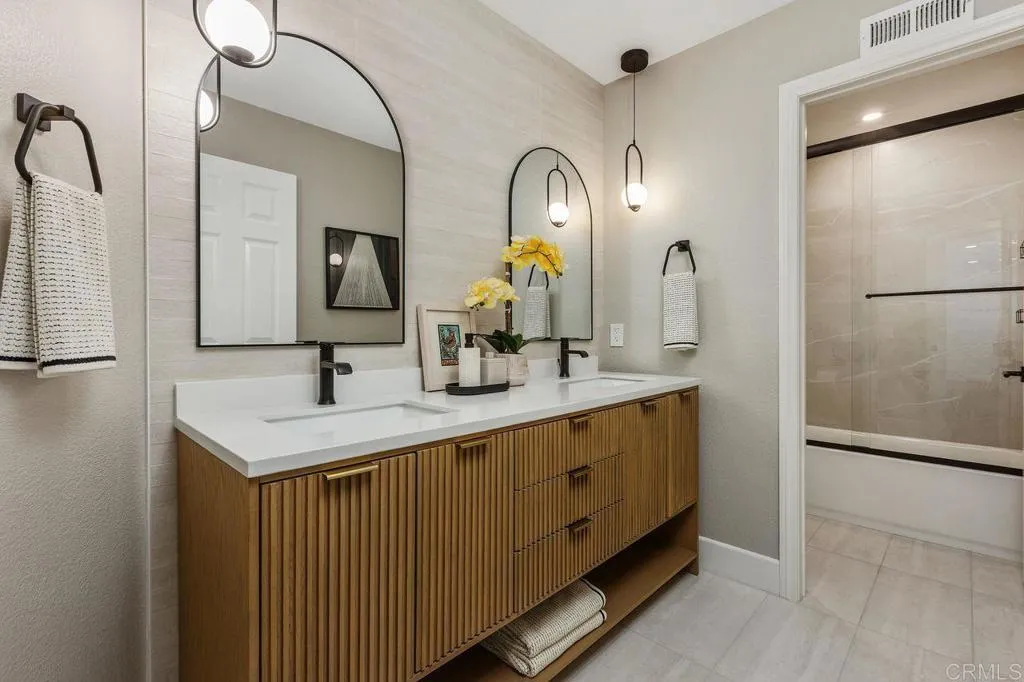 https://cdn.realtyfeed.com/cdn/127/307085181/29caf51bdf5ec3578746b05cd94a9fb7.webp