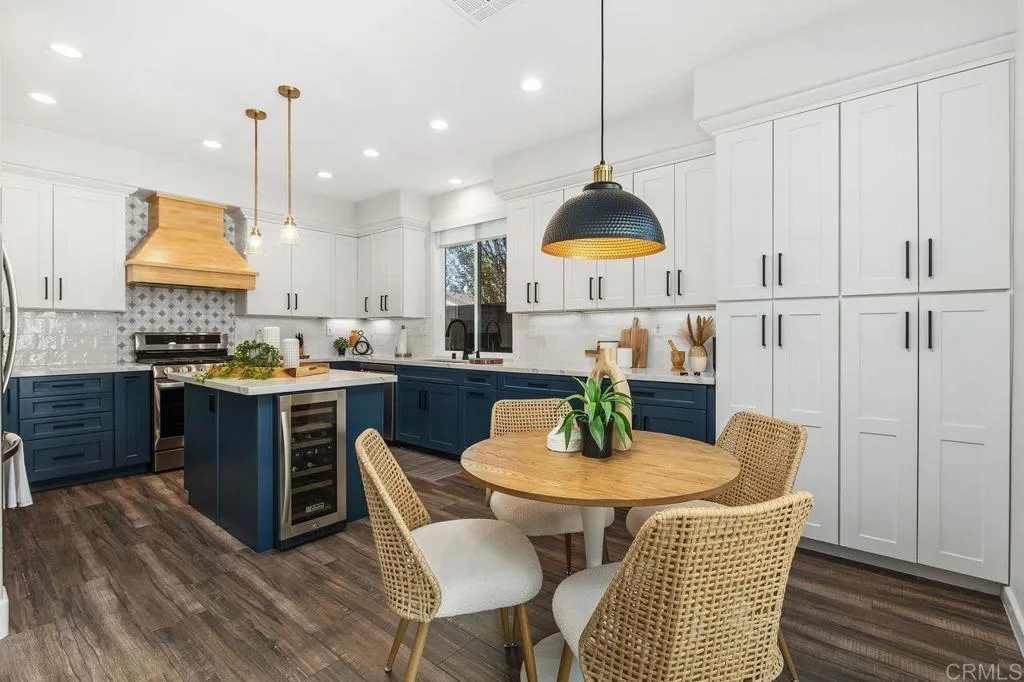 https://cdn.realtyfeed.com/cdn/127/307085181/355119f5808afdf8afa8d0966fcf48b0.webp