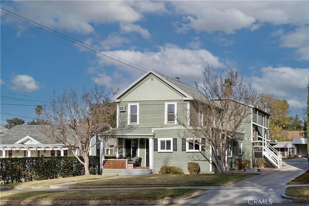 Redlands, CA 92373