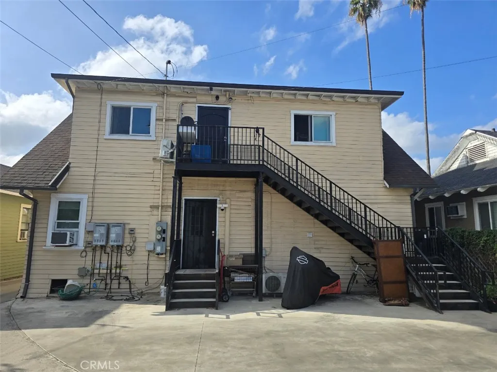 Los Angeles, CA 90006