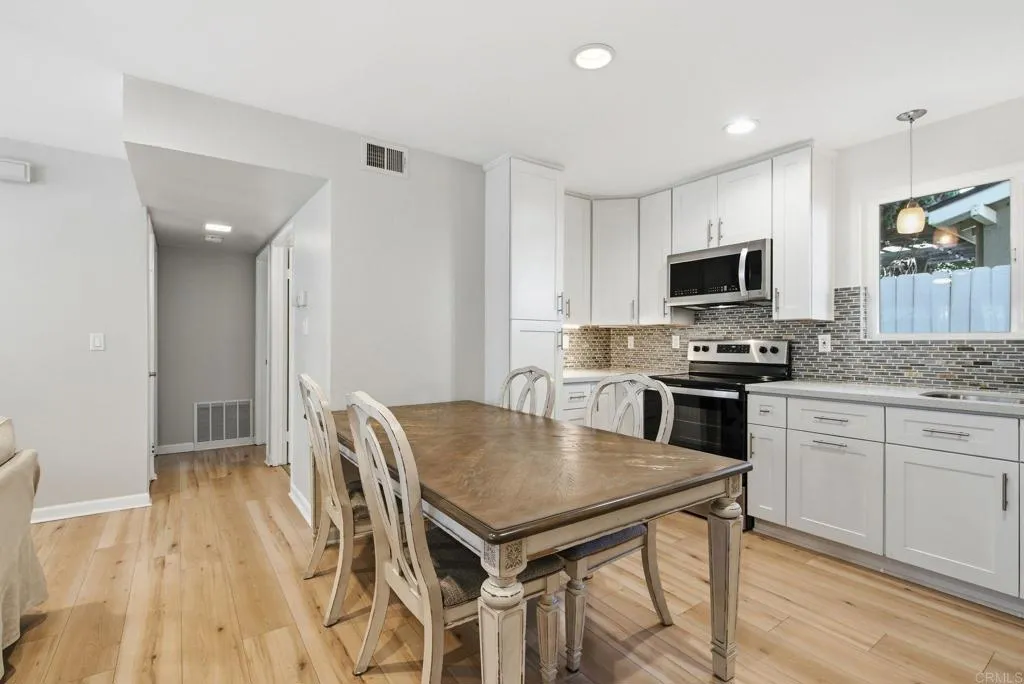 https://cdn.realtyfeed.com/cdn/127/307085272/69bc003c93405b3a6ac36ef3a864fdd4.webp