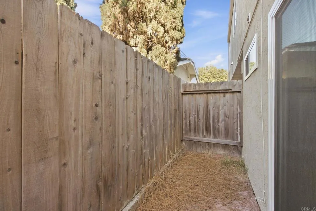 https://cdn.realtyfeed.com/cdn/127/307085272/9e4e51b08934d6d3dd1b41e4fa8711c7.webp