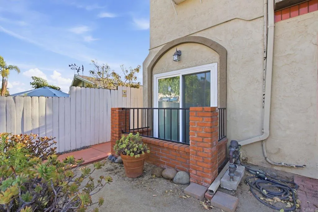 https://cdn.realtyfeed.com/cdn/127/307085272/e987ac16b02f847afaf8f3d6c0c1bf18.webp
