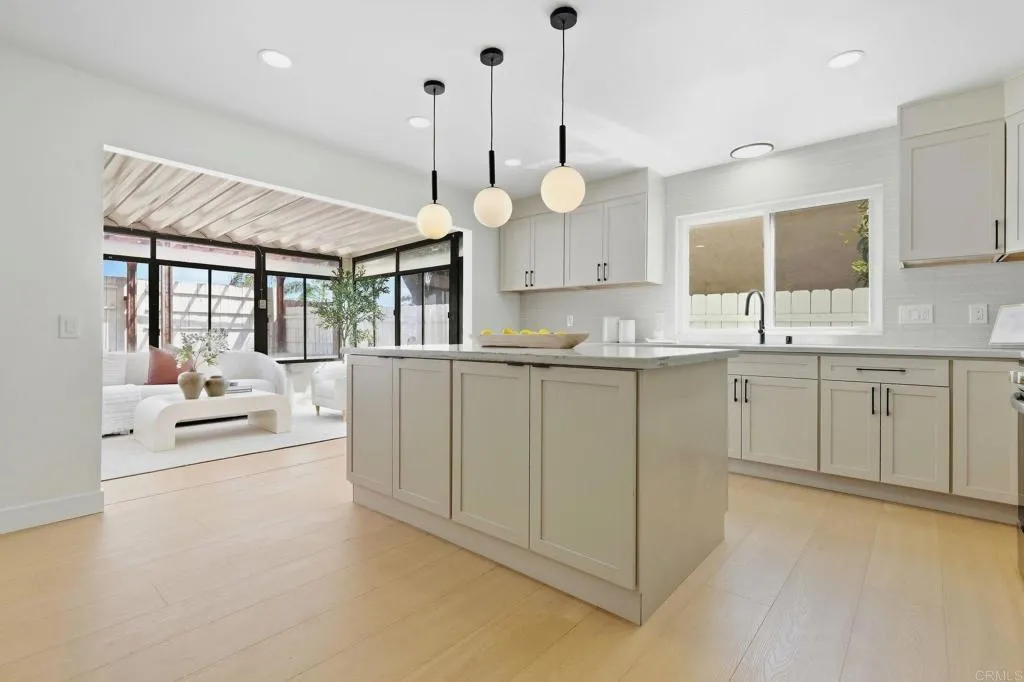 https://cdn.realtyfeed.com/cdn/127/307085283/2cbc6ad3d7d6d1814a25d33d1a16640e.webp