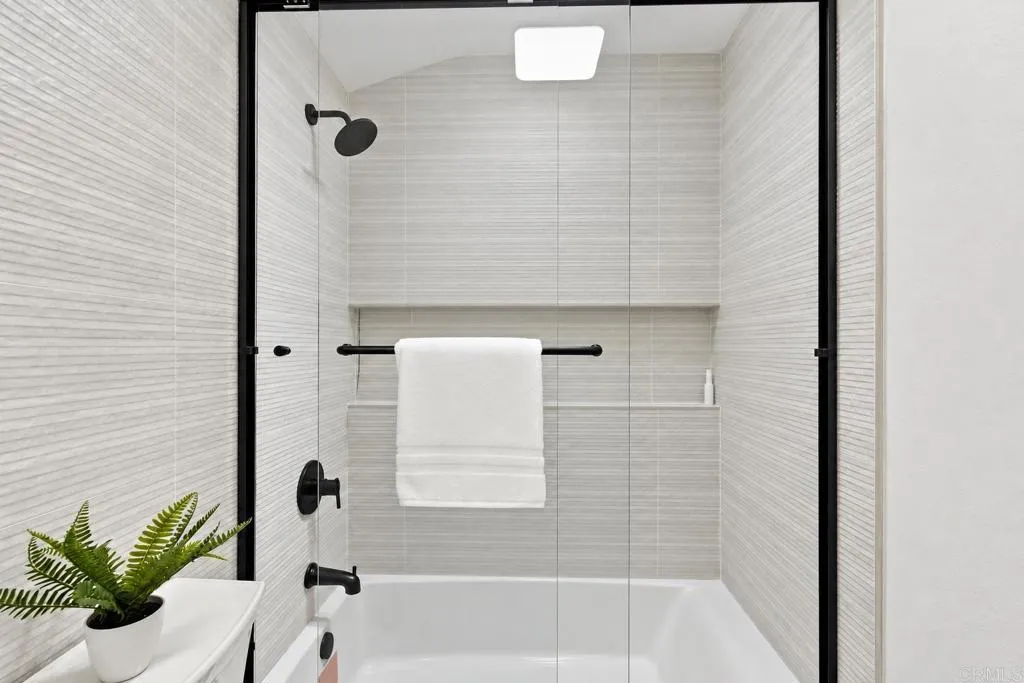 https://cdn.realtyfeed.com/cdn/127/307085283/95336908e09c7d4c237a63f3d72677b1.webp