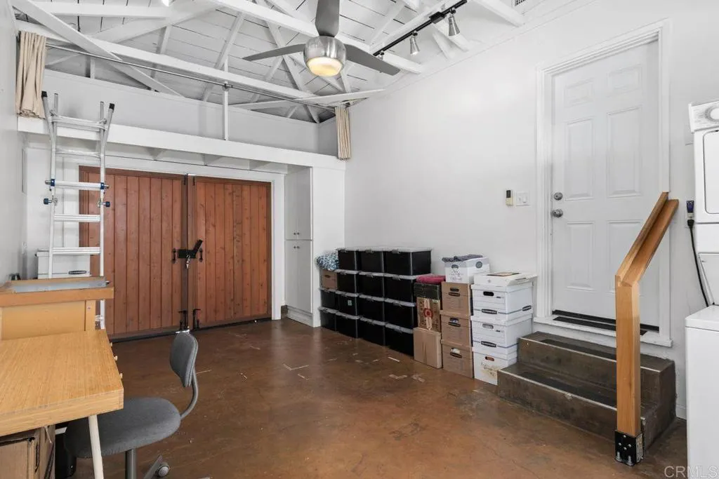 https://cdn.realtyfeed.com/cdn/127/307085340/077464b988d3c2cfa28fc8de15bfcda5.webp