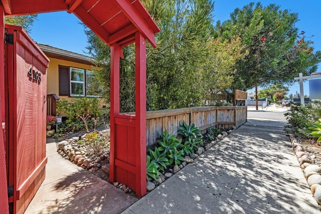 https://cdn.realtyfeed.com/cdn/127/307085340/7a40e00558f5dc612fffa586dff01c55.webp