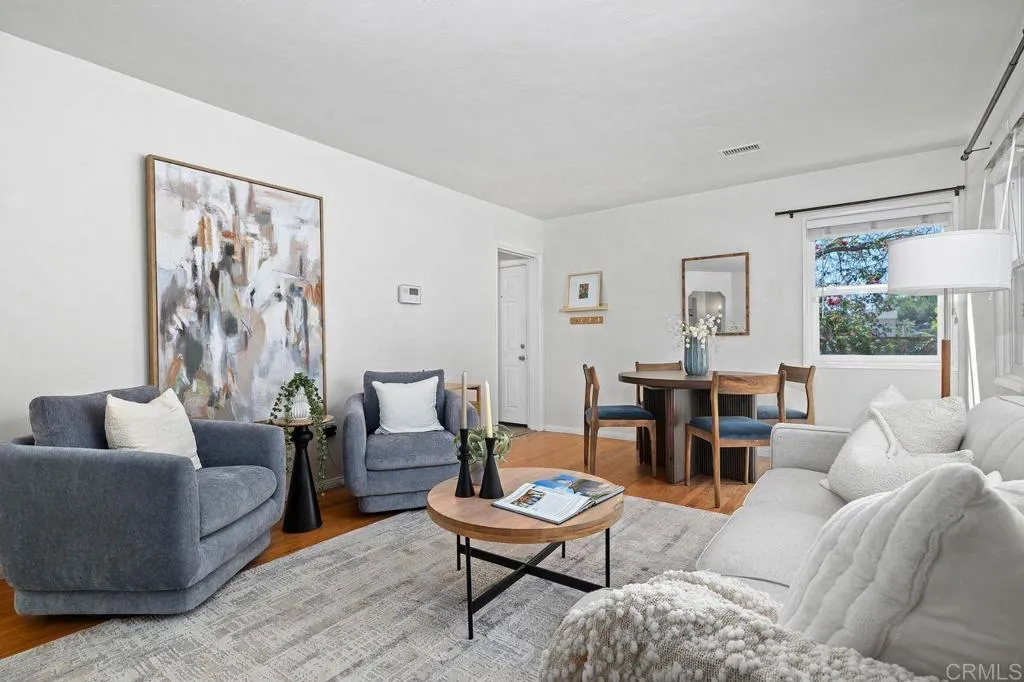 https://cdn.realtyfeed.com/cdn/127/307085340/d7d380c3bc2ac6a072c00c710f4f02cd.webp