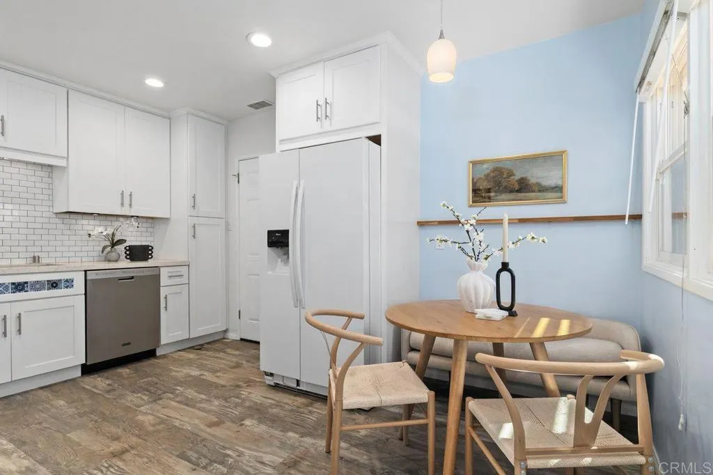 https://cdn.realtyfeed.com/cdn/127/307085340/e0b30862cdf6b4a212614bc34a1e51c3.webp