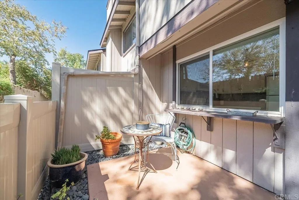 https://cdn.realtyfeed.com/cdn/127/307085353/0beb46c1a11d96d932cebd63204aa480.webp