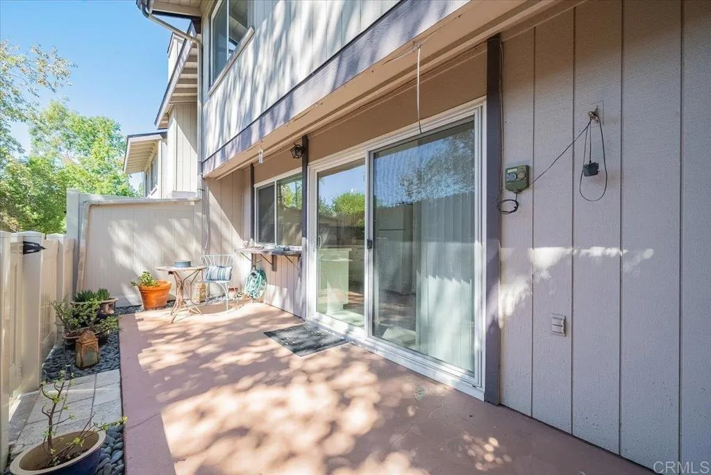 https://cdn.realtyfeed.com/cdn/127/307085353/834ac474f577cbf8beab0aa3998ae6b0.webp