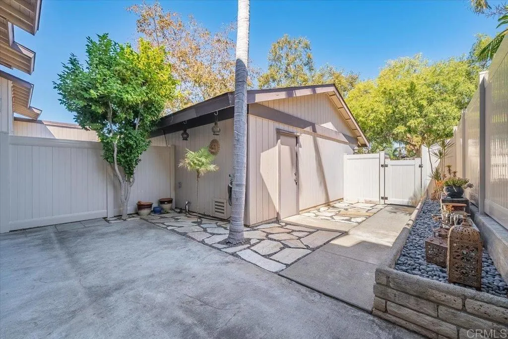 https://cdn.realtyfeed.com/cdn/127/307085353/d24d7a5628af271fa9ac90b61e822b71.webp