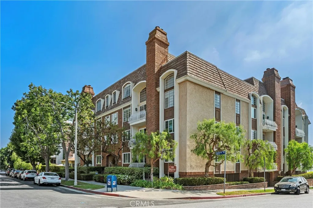 Los Angeles, CA 90024