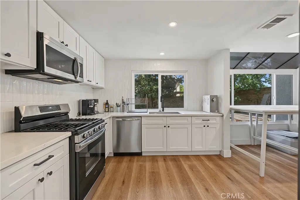 Brea, CA 92821