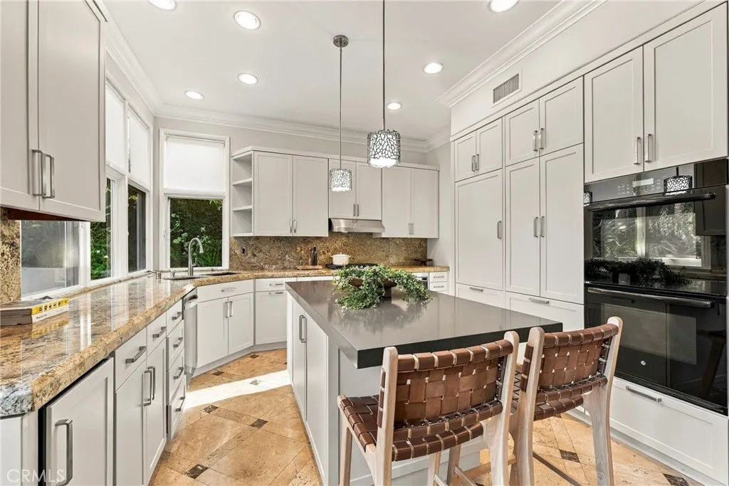 https://cdn.realtyfeed.com/cdn/127/307085536/3e56f6284c4c9270f017ebd15fa50d23.webp